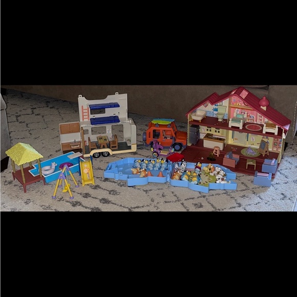 Bluey bundle! - Picture 1 of 7